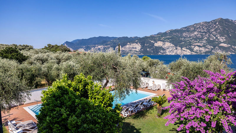Scopri il Residence Hotel Alesi - 3 stelle a Malcesine, ideale per le famiglie